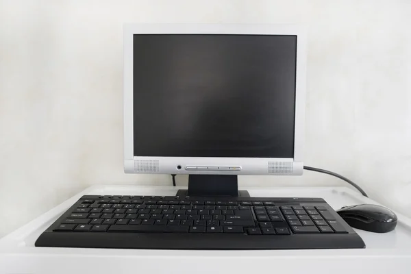 Computer's monitor and keyboard — Stock Photo, Image
