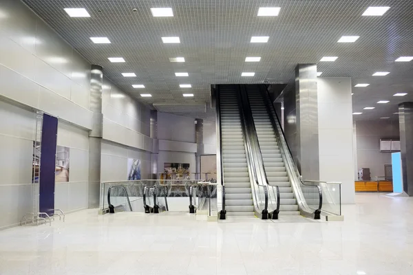 Crocus stadhuis roltrappen — Stockfoto