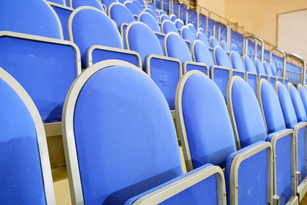 Mavi stadyum koltukları — Stok fotoğraf