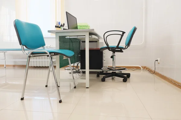 Empty doctor's consulting room — Stock Photo, Image