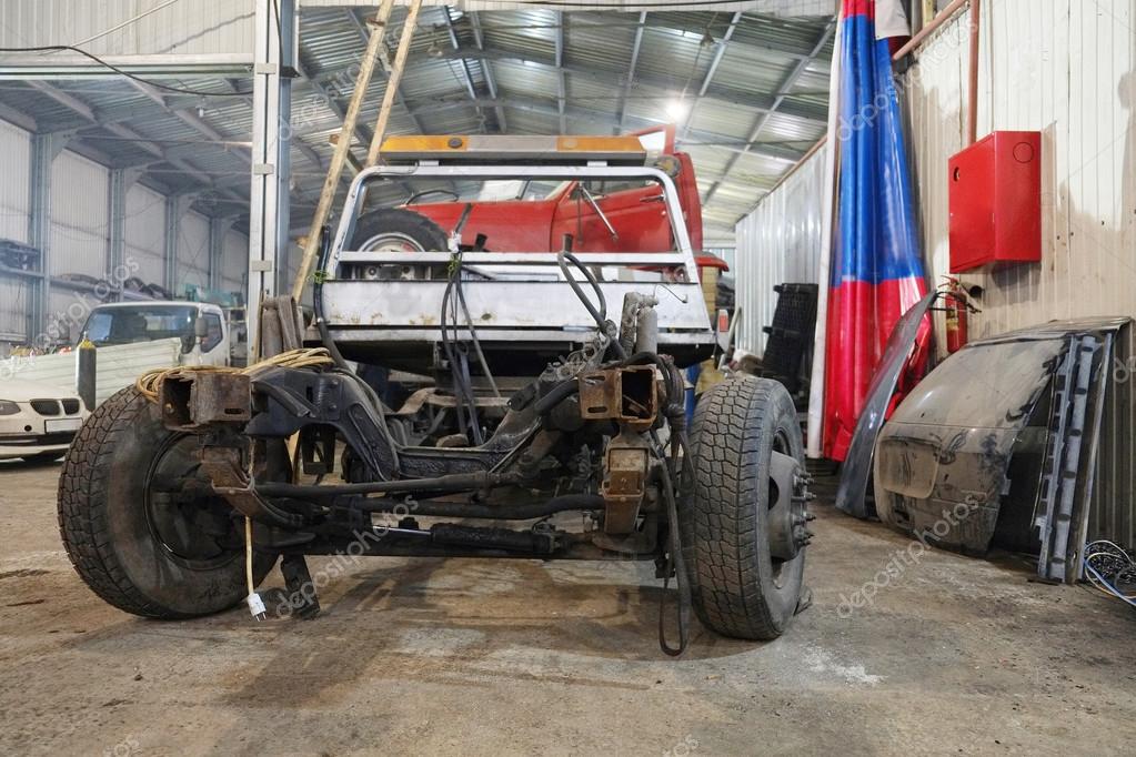 Interior of auto repair shop hi-res stock photography and images - Alamy Auto interior repair near me