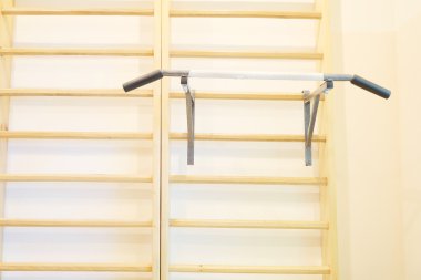 spor salonunda spor salonu aparatı