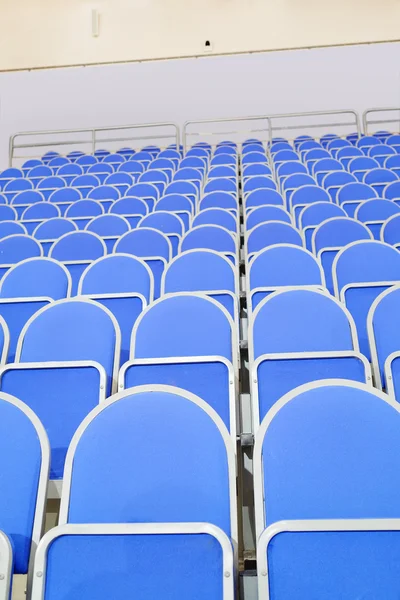 Mavi stadyum koltukları — Stok fotoğraf