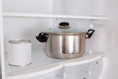 Çelik buzdolabı açın