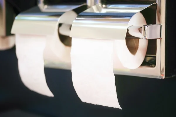 Держатели туалетной бумаги — стоковое фото