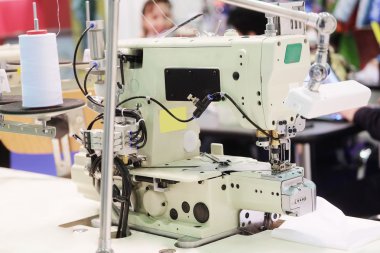 Tekstil dokuma makinesi