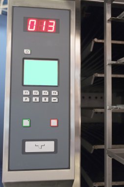 Metal pişirme makinesi