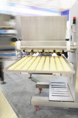 Ekmek üretim hattı