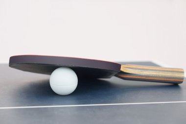 Raket Tenis ve top için