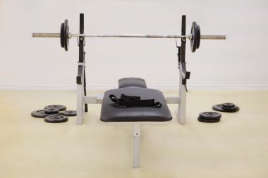 Ağırlık kaldırma ekipmanları