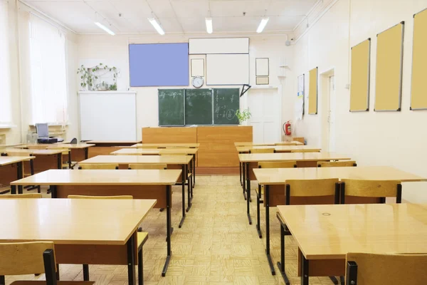 Interior de uma escola vazia — Fotografia de Stock