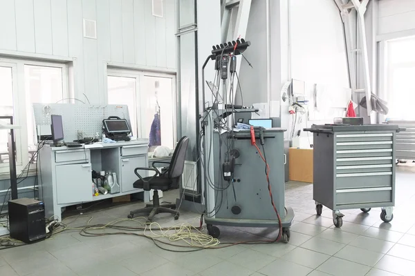 Interior of a dealer repair station — Stock Photo, Image