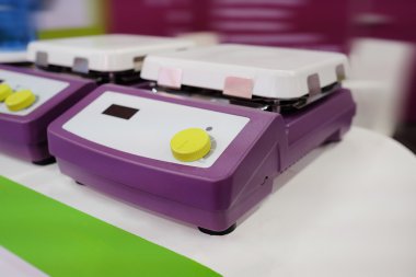 Laboratuvar manyetik karıştırıcı