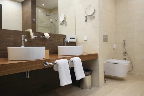 호텔 욕실의 인테리어 — 스톡 사진