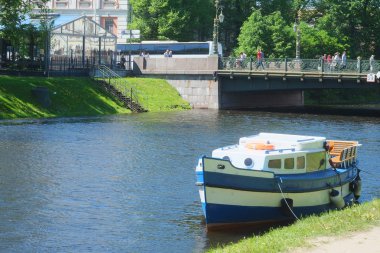 St Petersburg Yusupov nehrinde tekne