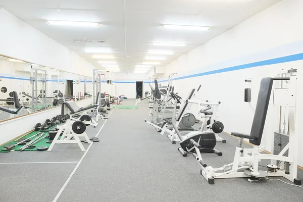 Inre av fitness gym — Stockfoto