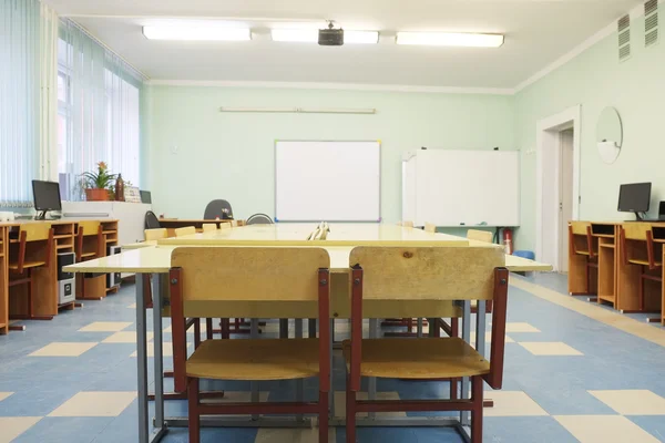 Interior de una sala de clase — Foto de Stock