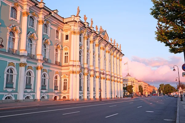 Palacio de Invierno en San Petersburgo — Foto de Stock