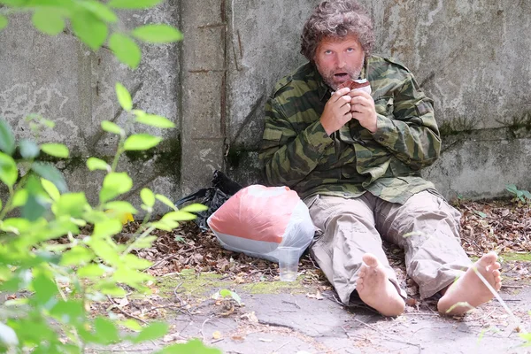 Beggar man outdoor — Zdjęcie stockowe
