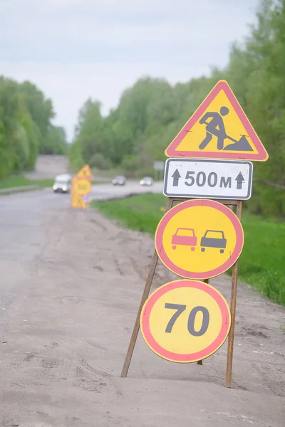 Repair road signs outdoor — Stock Photo, Image