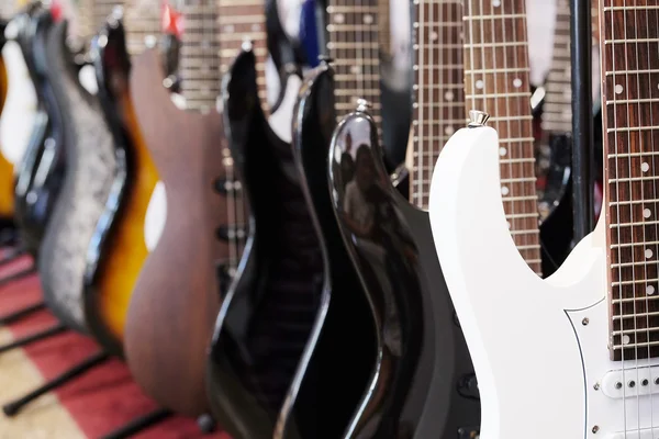 Guitarras de música en el fondo —  Fotos de Stock