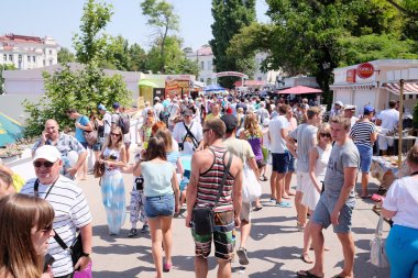Sevastopol filosu gün sırasında vatandaşlar