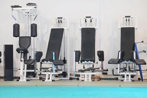 Interieur van een fitnessruimte — Stockfoto