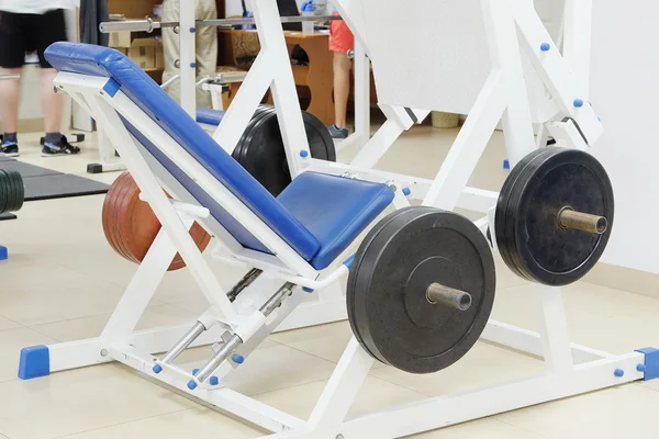 Interior de uma sala de fitness — Fotografia de Stock