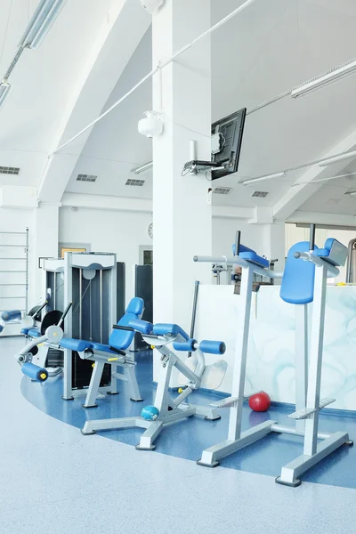 Intérieur d'une salle de fitness — Photo