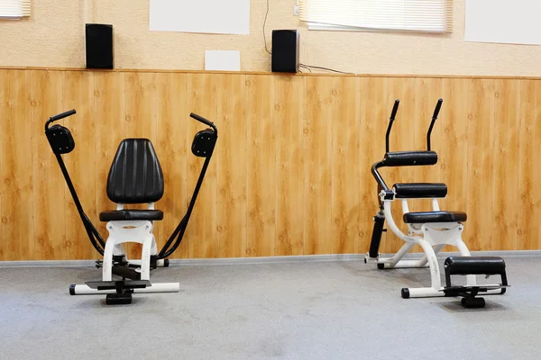 Interior de uma sala de fitness — Fotografia de Stock