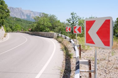 Bir dağ yolu görüntü ile manzara