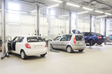 araç onarım istasyonu