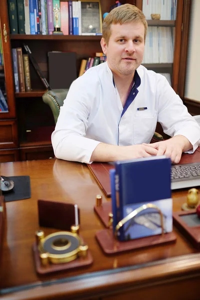 Retrato de un médico — Foto de Stock