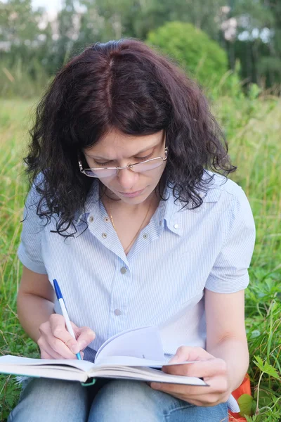 Chica estudiante — Foto de Stock