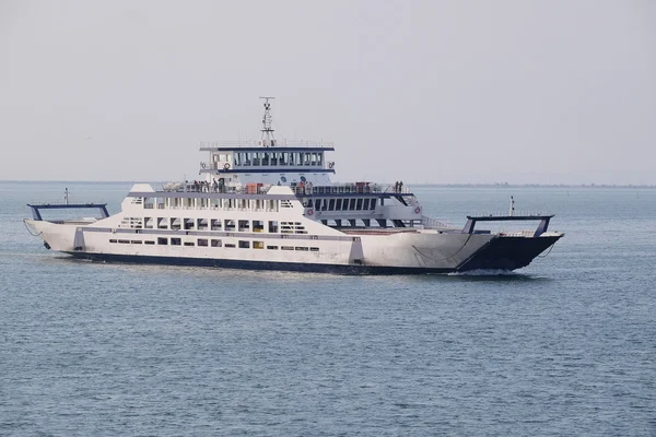 Ferry — Stock Photo, Image