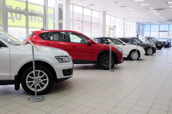 Showroom of a cars dealer — Stock Photo, Image