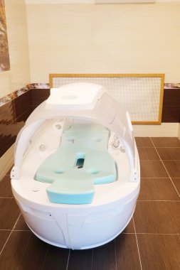 Spa salonu balneoterapi banyoda