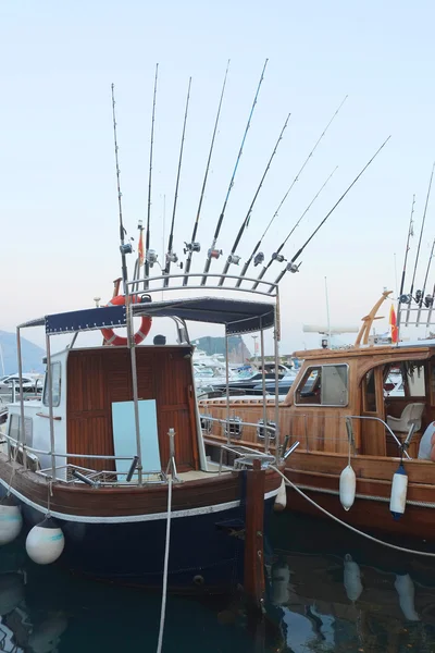Човни в порт Будви — стокове фото