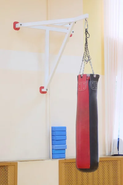 Interior de uma sala de fitness — Fotografia de Stock