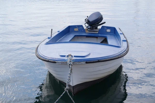 Immagine di una barca a motore passeggeri — Foto Stock