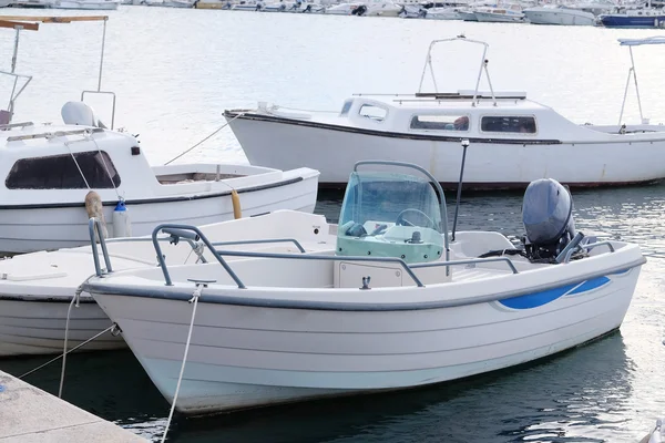 Imagem de um barco a motor de passageiros — Fotografia de Stock