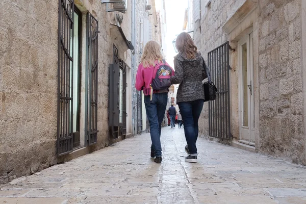 Gatan i gamla stan i Budva — Stockfoto