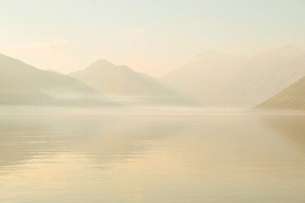 Горный пейзаж с изображением Черногории
