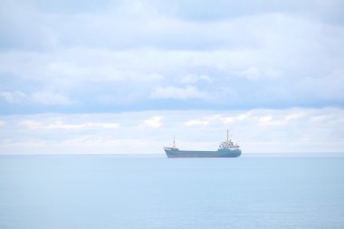 açık denizde gemi