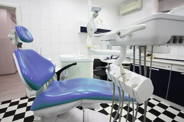 Зображення стоматологічного стільця — стокове фото