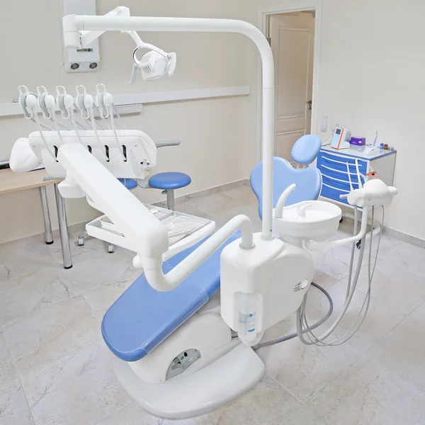 Intérieur d'une salle de consultation de dentiste — Photo