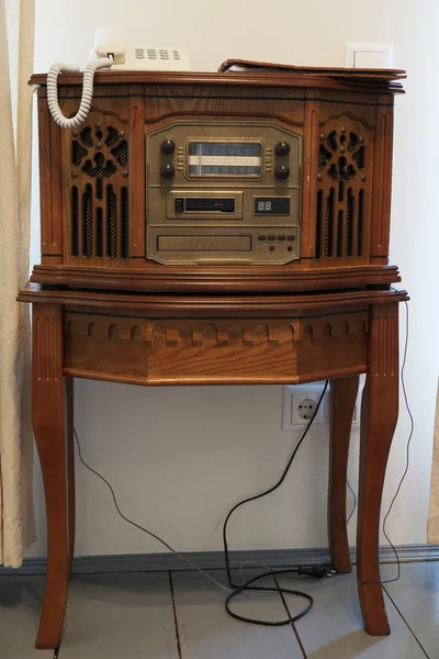 Oude retro radio — Stockfoto