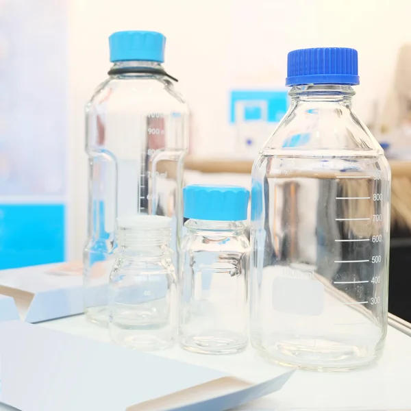 Bottles of chemicals in the laboratory — Stock Photo, Image