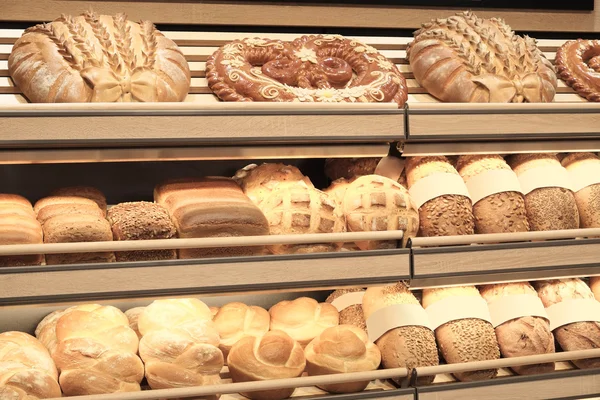 Bakery products on the shelves of a  confectionery — Stock Photo, Image