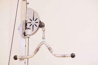 İç modern fitness salonu